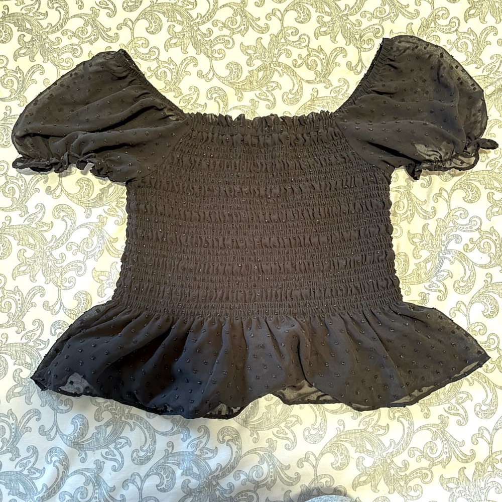 URBAN OUTFITTERS | Black Blouse